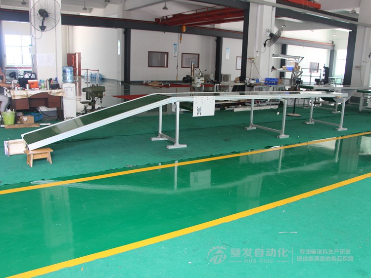 大線結構帶長平臺皮帶輸送機 大線結構帶長平臺皮帶輸送機