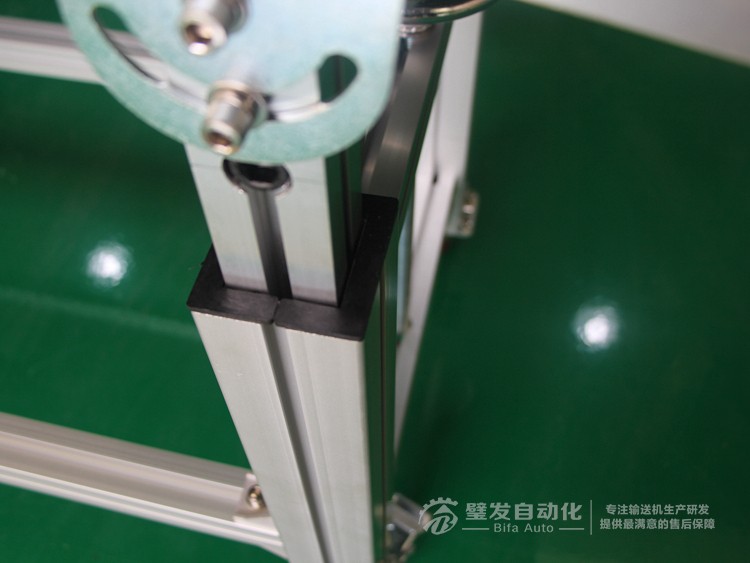 機械手配套標準高端帶平臺皮帶輸送機 機械手配套標準高端帶平臺皮帶輸送機