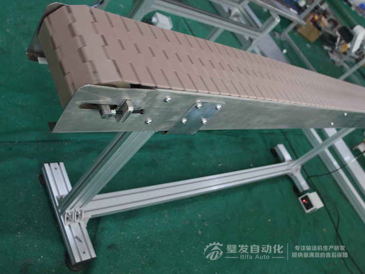 直角電機不銹鋼側板型材支架塑料鏈板線 直角電機不銹鋼側板型材支架塑料鏈板線