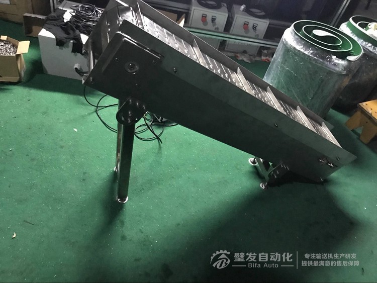 不銹鋼帶擋板爬坡鏈板線 不銹鋼帶擋板爬坡鏈板線