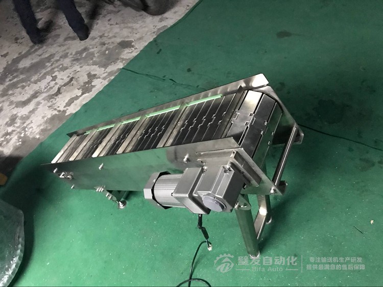 不銹鋼帶擋板爬坡鏈板線 不銹鋼帶擋板爬坡鏈板線