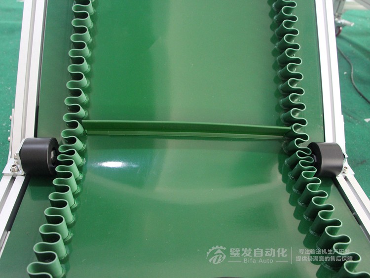 直角電機裙邊擋板Z字形爬坡輸送機 直角電機裙邊擋板Z字形爬坡輸送機