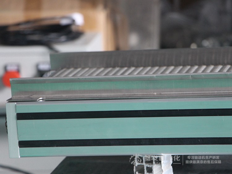 小型型材結構不銹鋼網鏈輸送機 小型型材結構不銹鋼網鏈輸送機