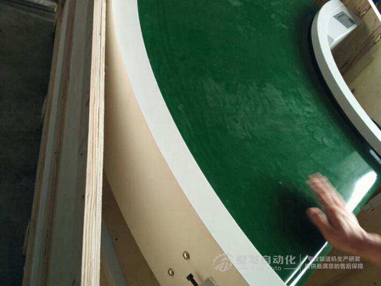 90度皮帶轉(zhuǎn)彎機(jī) 90度皮帶轉(zhuǎn)彎機(jī)