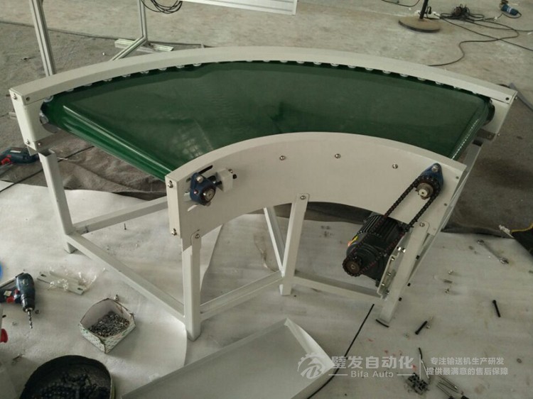 90度皮帶轉(zhuǎn)彎機(jī) 90度皮帶轉(zhuǎn)彎機(jī)