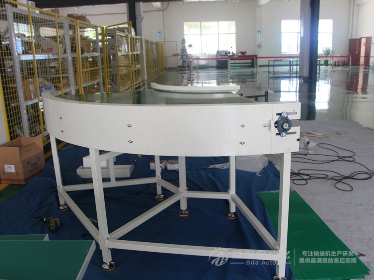 標準90度皮帶轉(zhuǎn)彎機 標準90度皮帶轉(zhuǎn)彎機