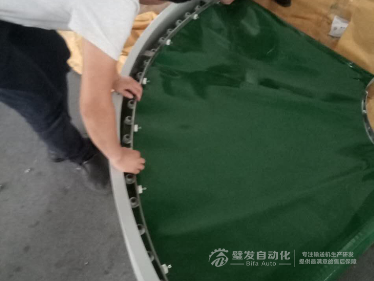 90度轉(zhuǎn)彎輸送機 90度轉(zhuǎn)彎輸送機