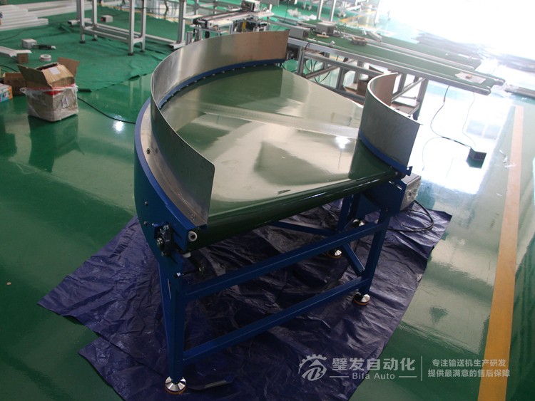 碳鋼藍(lán)色烤漆加擋邊90度皮帶轉(zhuǎn)彎?rùn)C(jī) 碳鋼藍(lán)色烤漆加擋邊90度皮帶轉(zhuǎn)彎?rùn)C(jī)