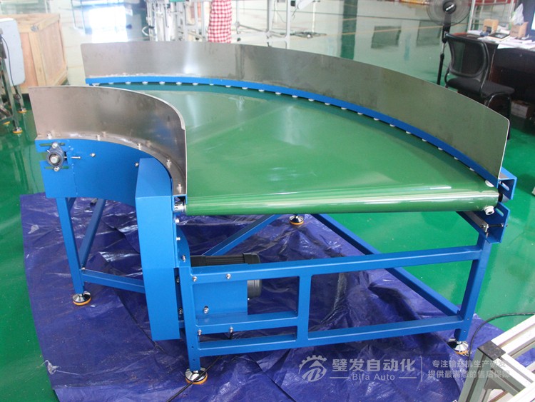 碳鋼藍(lán)色烤漆加擋邊90度皮帶轉(zhuǎn)彎?rùn)C(jī) 碳鋼藍(lán)色烤漆加擋邊90度皮帶轉(zhuǎn)彎?rùn)C(jī)