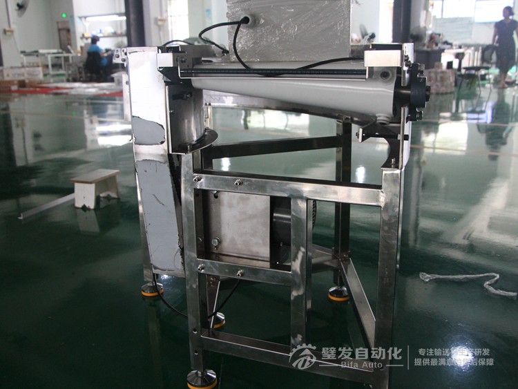 整機(jī)不銹鋼白色食品級(jí)皮帶90度轉(zhuǎn)彎機(jī) 整機(jī)不銹鋼白色食品級(jí)皮帶90度轉(zhuǎn)彎機(jī)