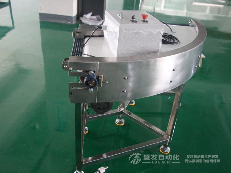 整機(jī)不銹鋼白色食品級(jí)皮帶90度轉(zhuǎn)彎機(jī) 整機(jī)不銹鋼白色食品級(jí)皮帶90度轉(zhuǎn)彎機(jī)