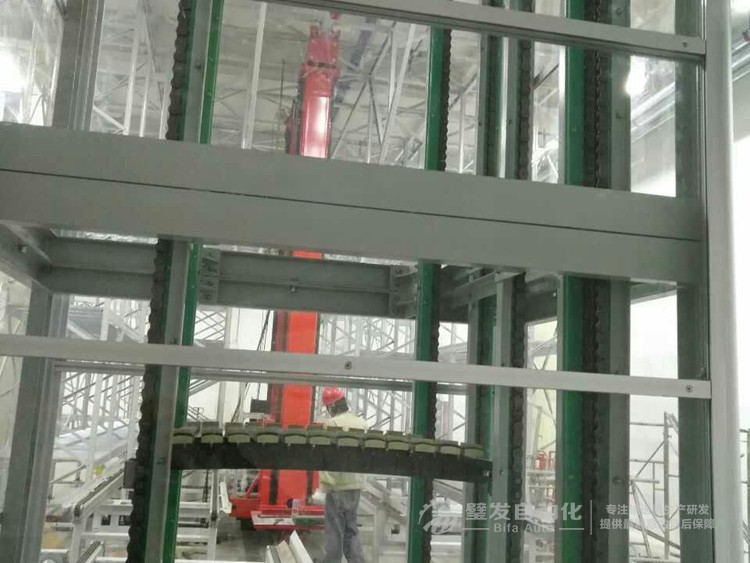 垂直提升輸送機 垂直提升輸送機